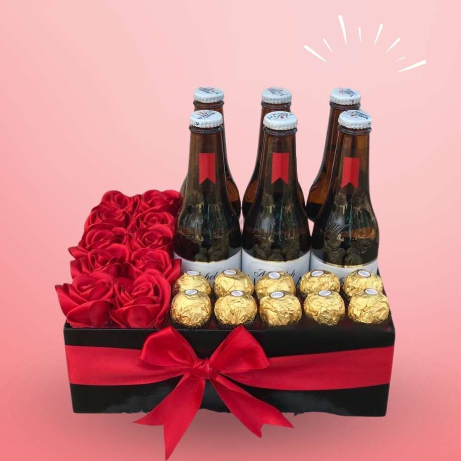 "Caja Romántica: Rosas Rojas y chocolates"